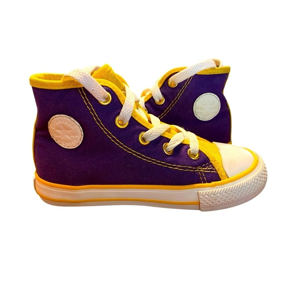 Converse, purple and Gold LA Lakers Kobe 24 fan youth high tops size 8 - Picture 2 of 7